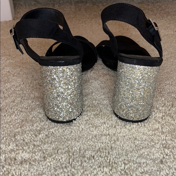 Divided black wedges with sequin heels - Picture 3 of 5